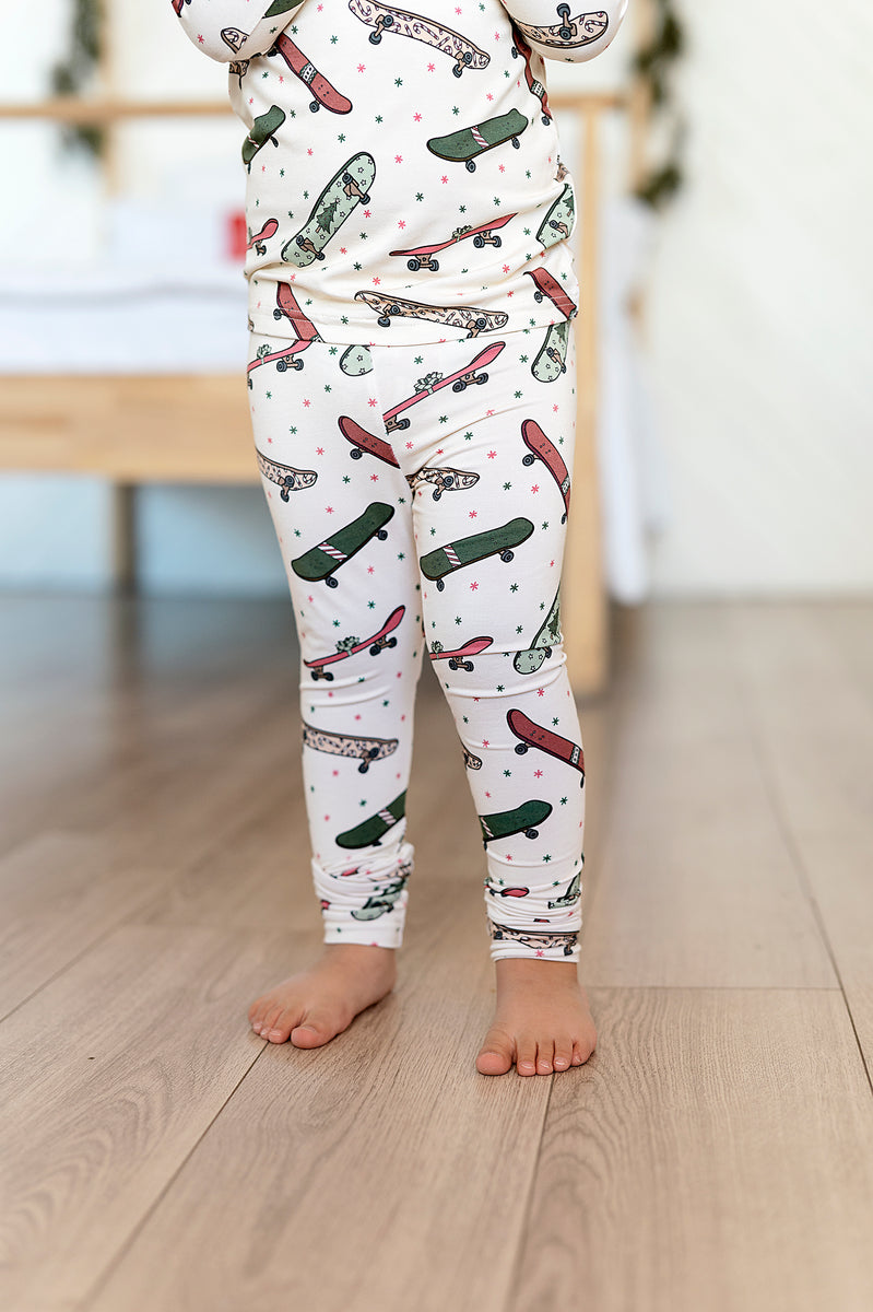 Sleep On It 2-Pc. Freestyle Skateboard Pajama Set, Big Boys - Macy's